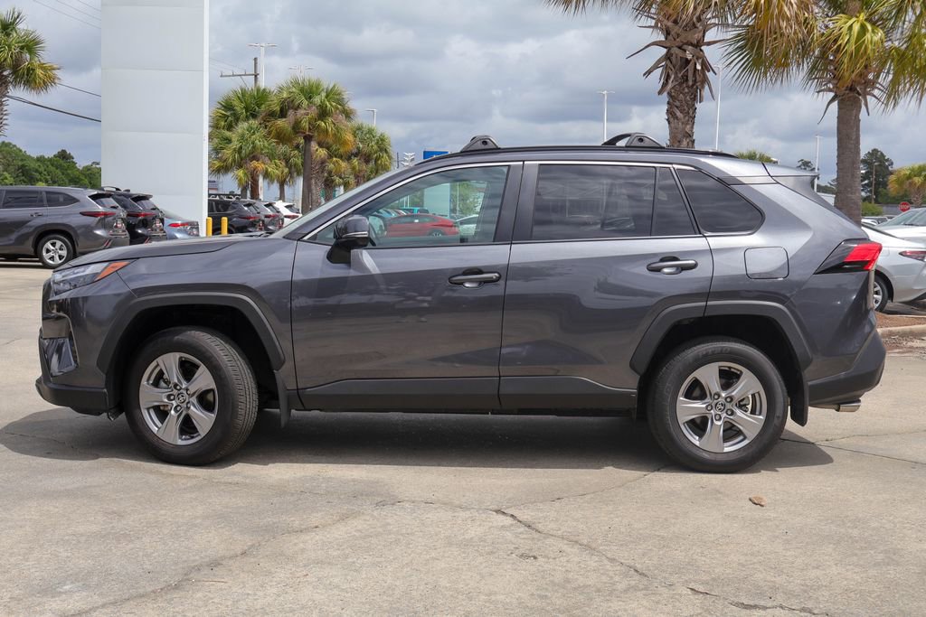 Used 2025 Toyota RAV4 XLE image 25