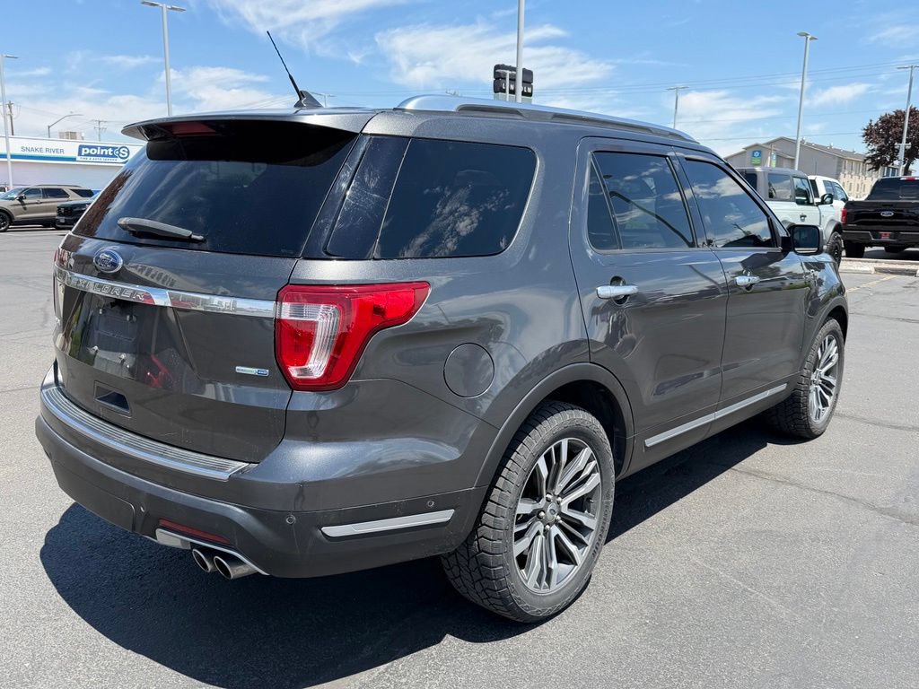 Used 2018 Ford Explorer Platinum AWD/4WD image 3