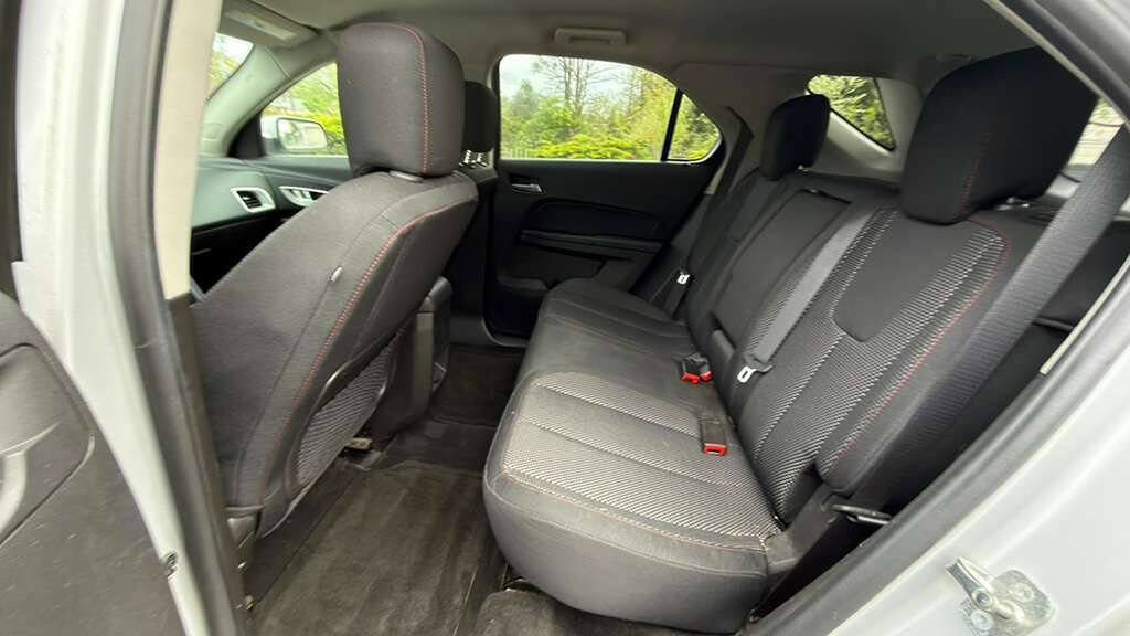 Used 2015 Chevrolet Equinox LT w/ Driver Convenience Package AWD/4WD image 19