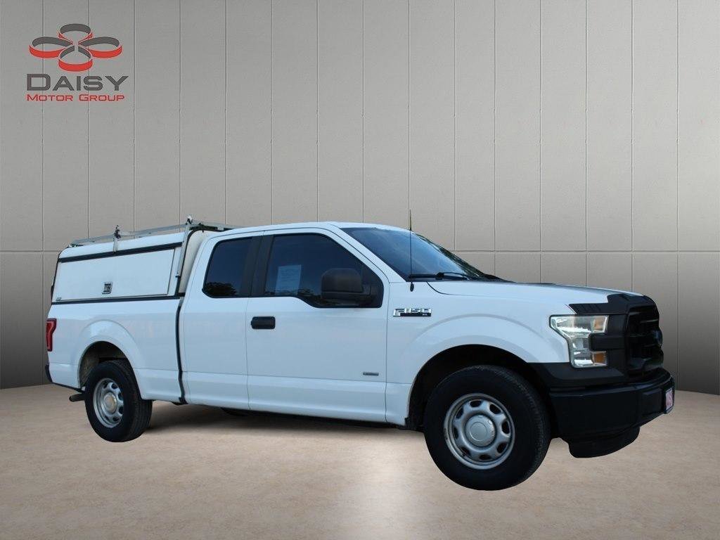 Used 2015 Ford F150 XL w/ Equipment Group 101A Mid RWD image 3