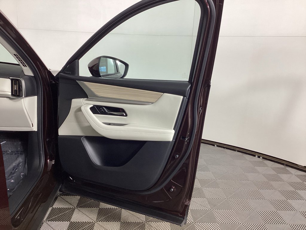 Used 2025 MAZDA CX-90 Plug-In Hybrid w/ Premium Plus image 8