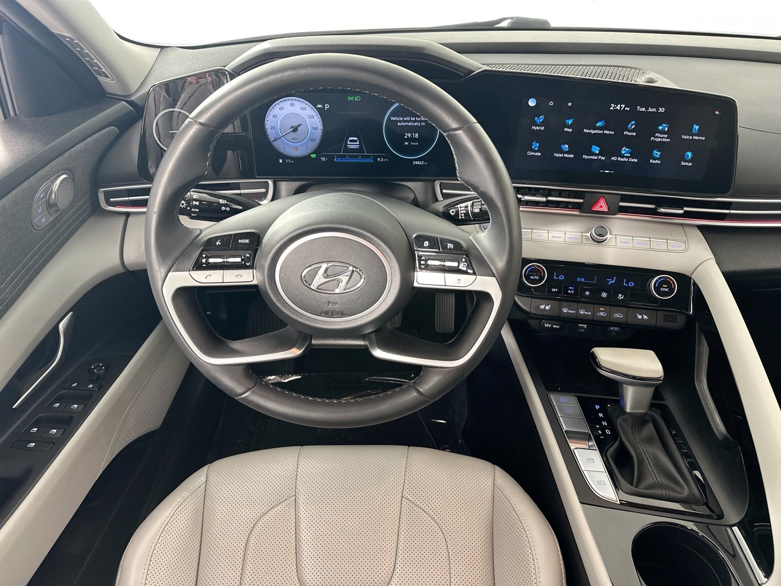 Used 2023 Hyundai Elantra Limited FWD image 24