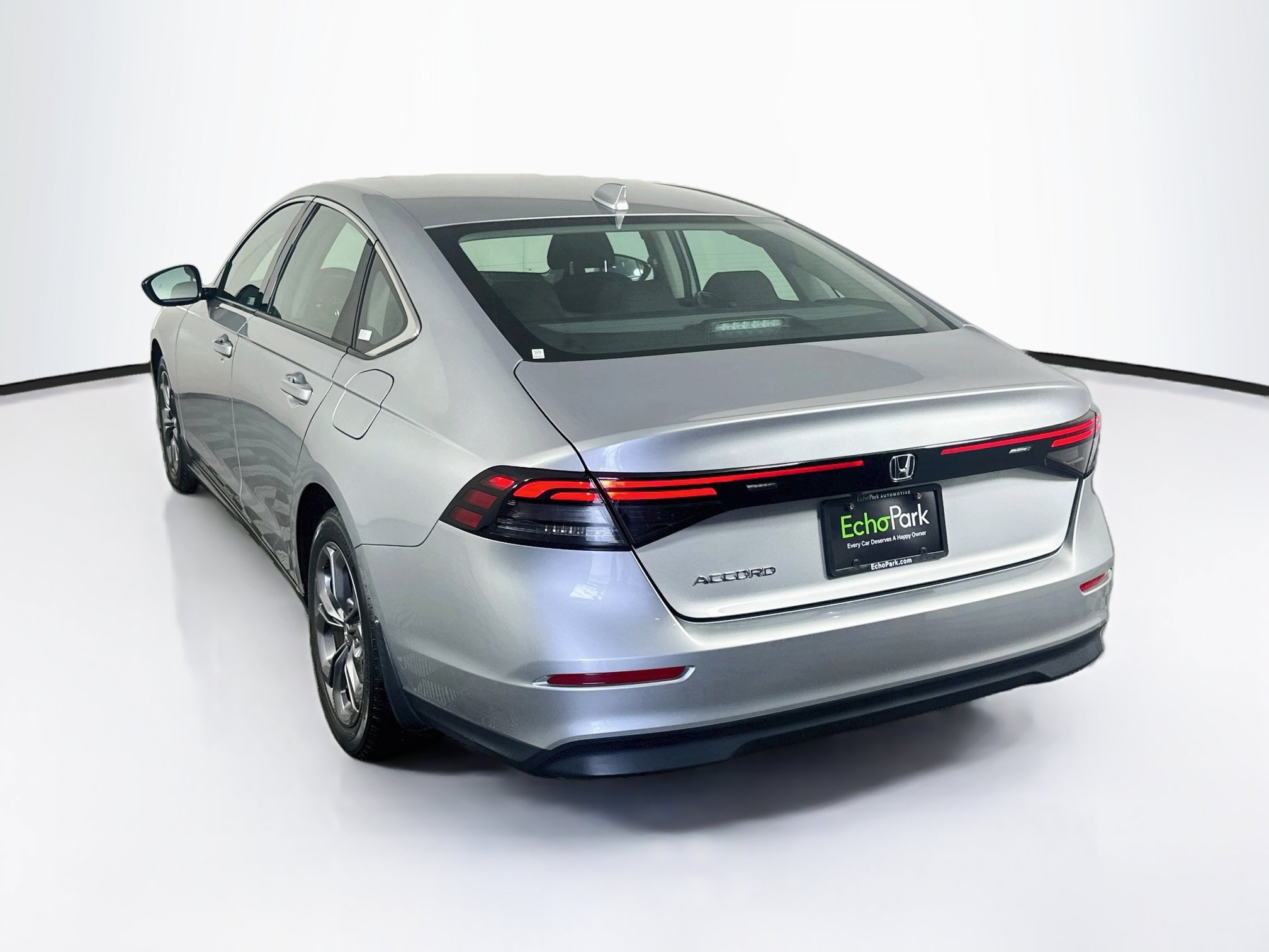 Used 2023 Honda Accord EX image 5