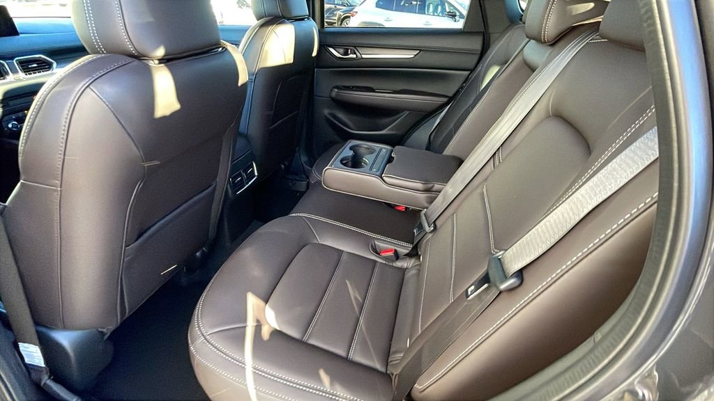 New 2025 MAZDA CX-5 Signature image 18
