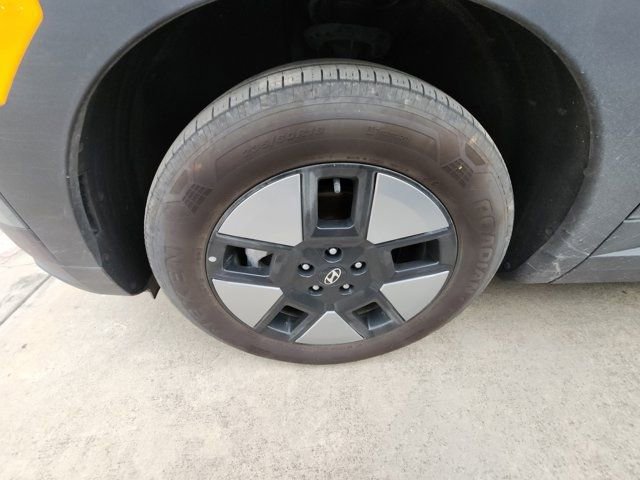 Used 2025 Hyundai Santa Fe SEL image 17