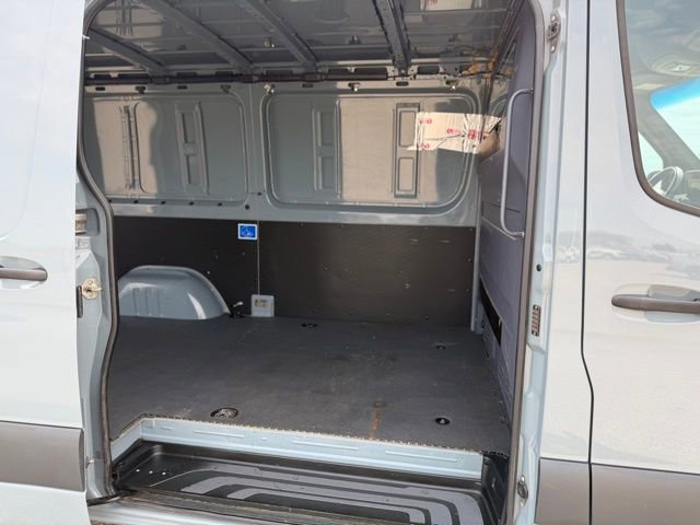 Used 2021 Mercedes-Benz Sprinter 1500 image 15