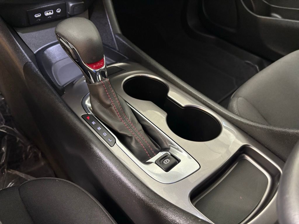 Used 2023 Chevrolet Malibu RS FWD image 31