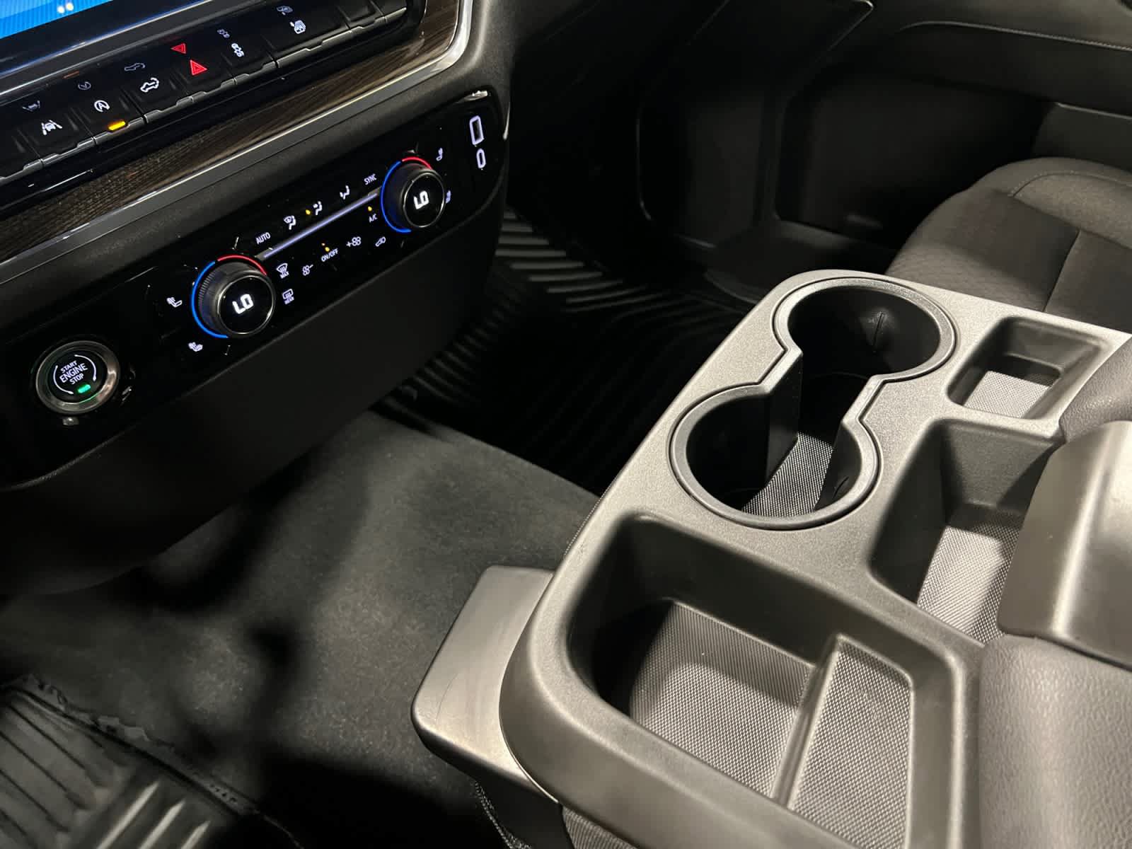 Used 2023 Chevrolet Silverado 1500 LT AWD/4WD image 15