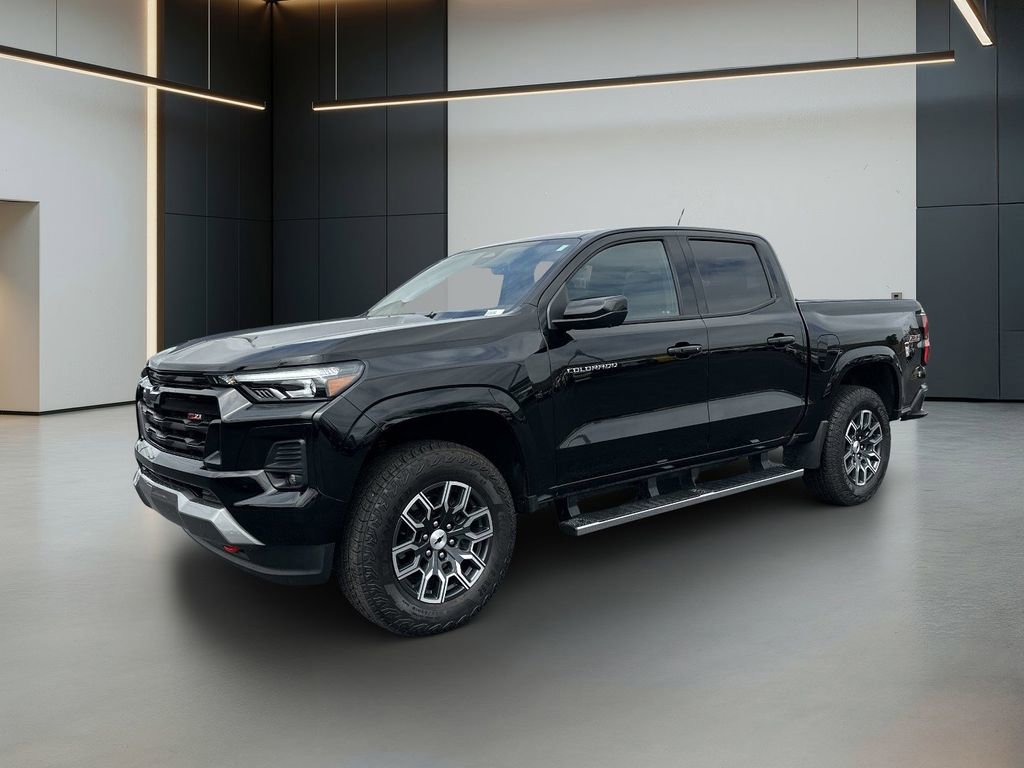 Certified 2024 Chevrolet Colorado Z71 w/ Z71 Convenience Package 2