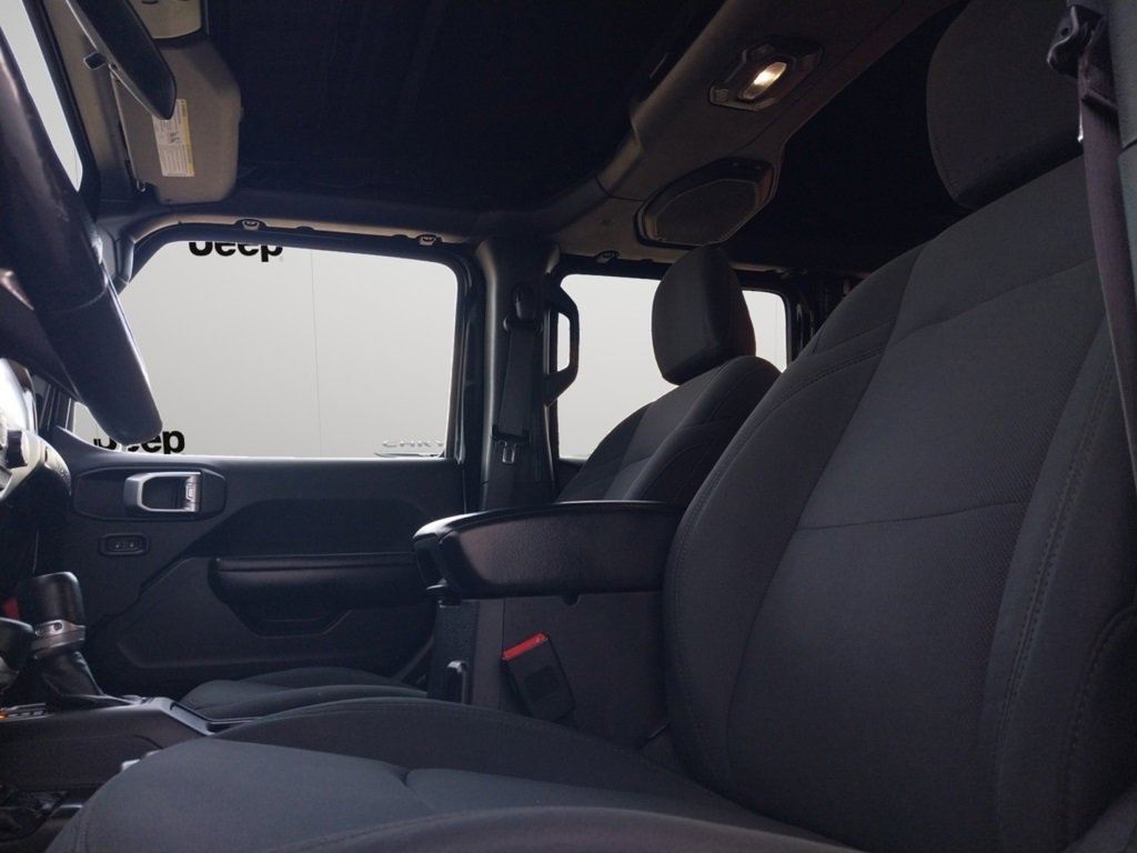 Used 2018 Jeep Wrangler Unlimited Sport S image 6