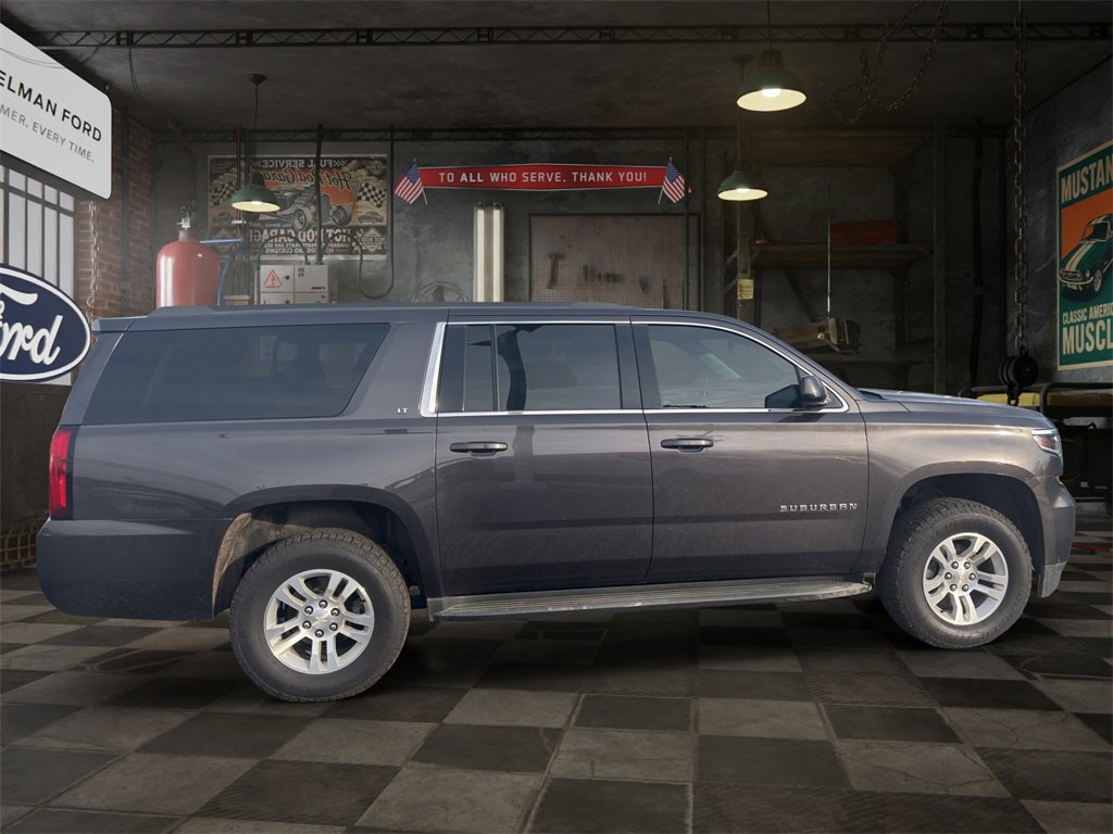Used 2018 Chevrolet Suburban LT image 7