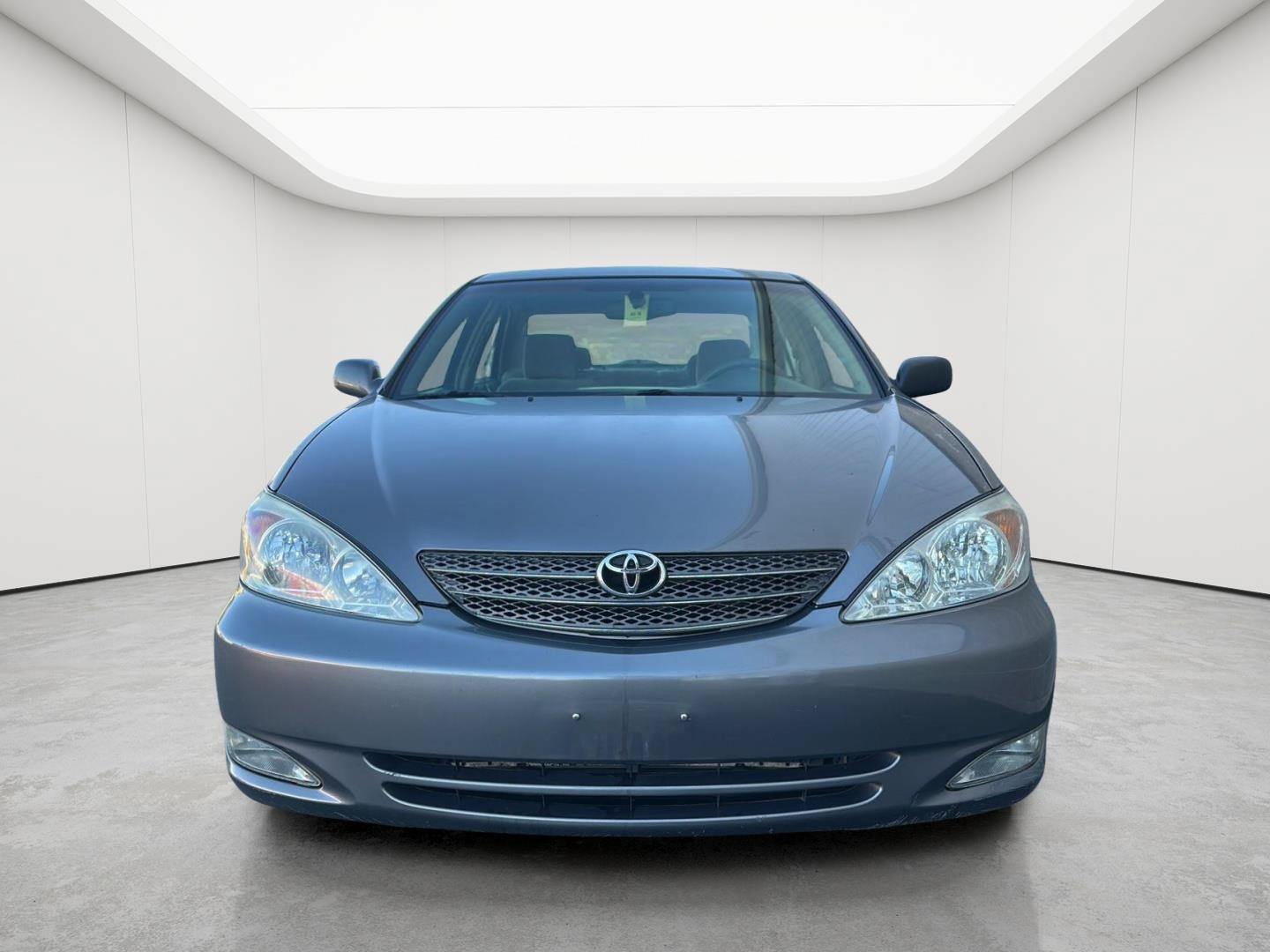 Used 2004 Toyota Camry XLE FWD image 4