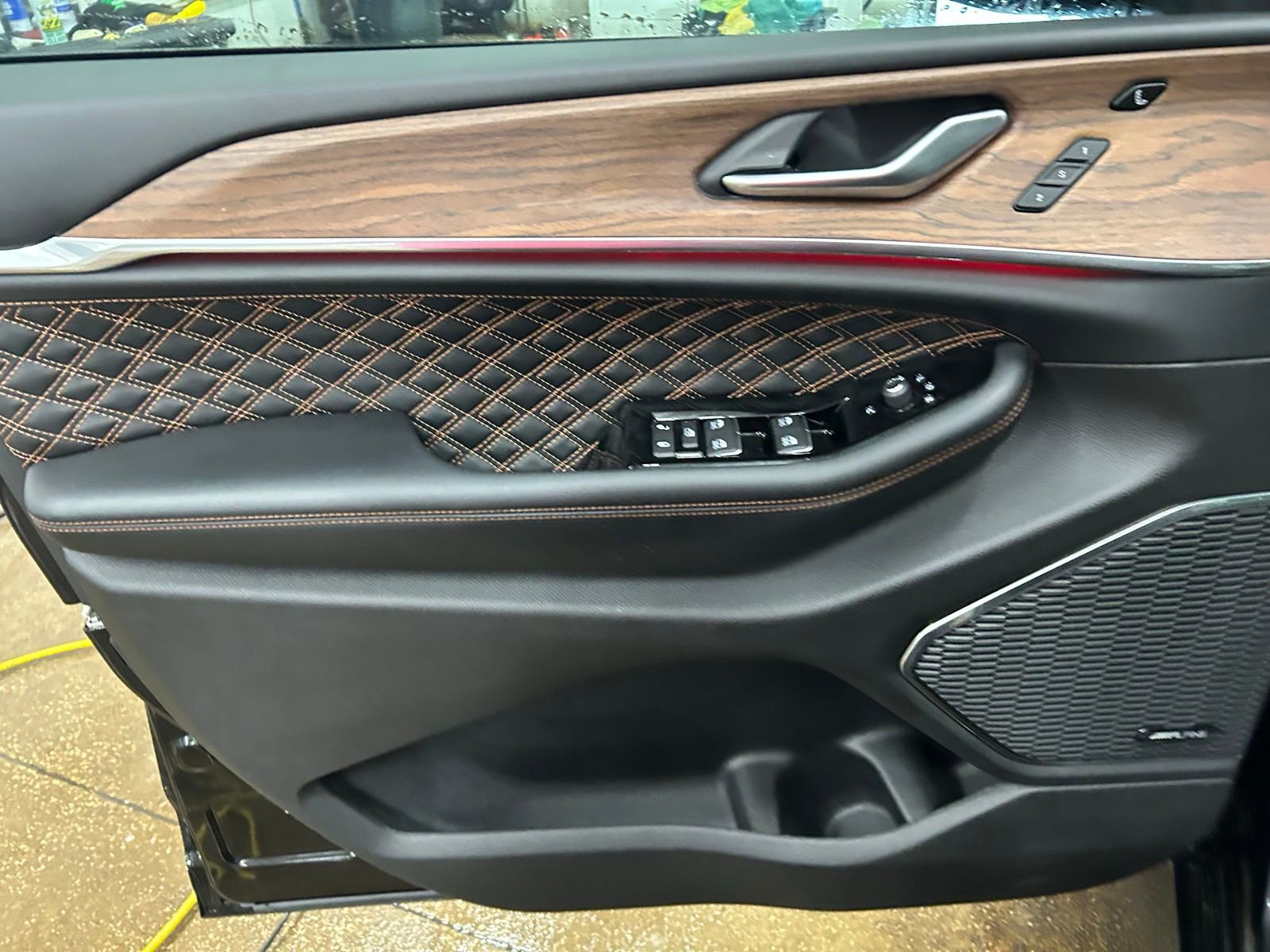 Certified 2023 Jeep Grand Cherokee Summit w/ Luxury Tech Group V image 11