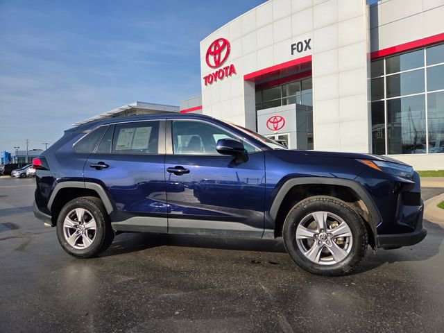 Used 2025 Toyota RAV4 XLE AWD/4WD image 1