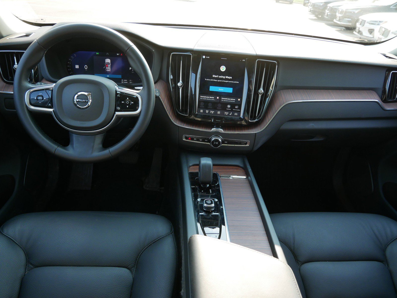 Certified 2024 Volvo XC60 T8 Plus w/ Climate Package AWD/4WD image 13