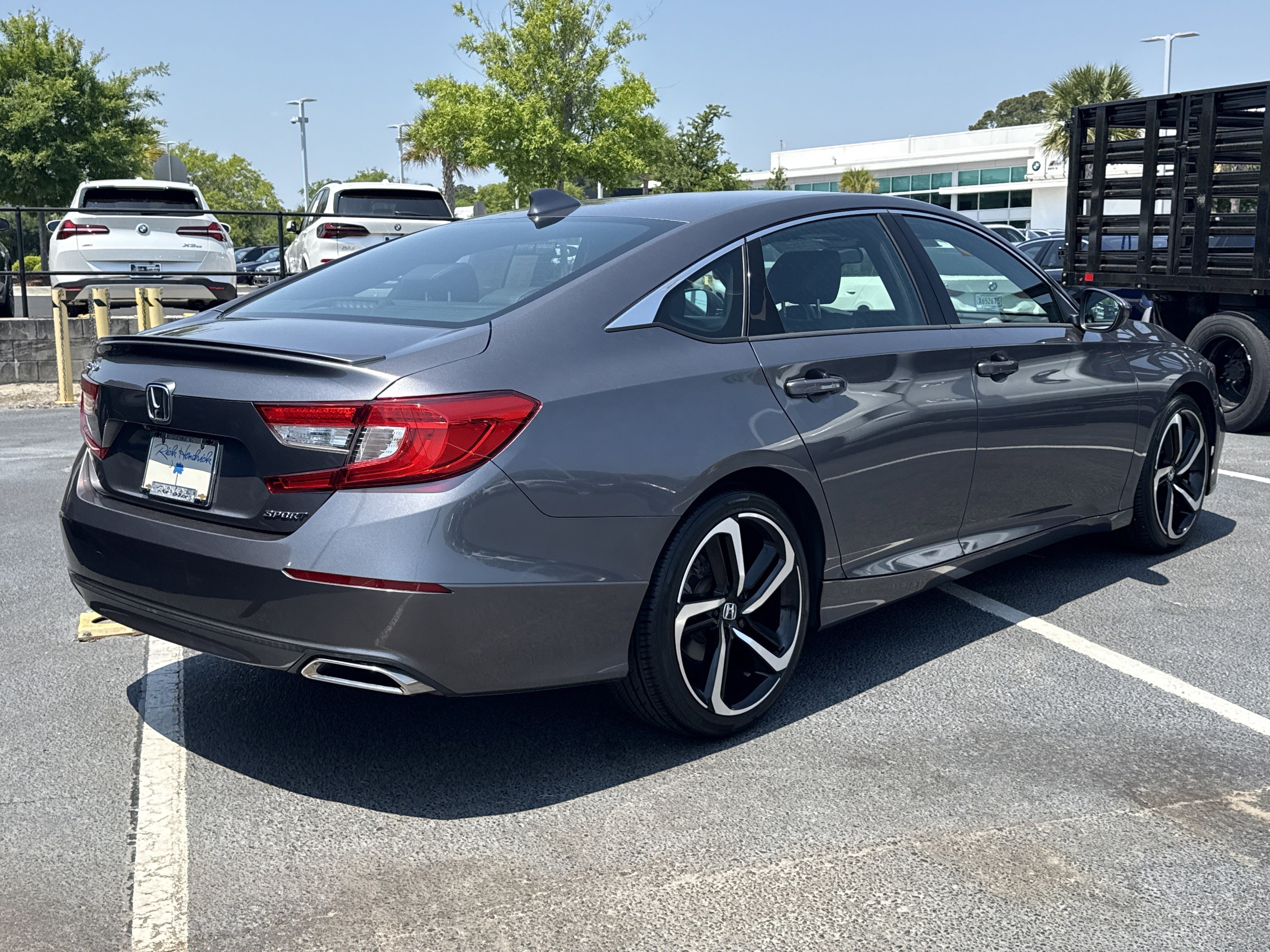 Used 2018 Honda Accord Sport image 18