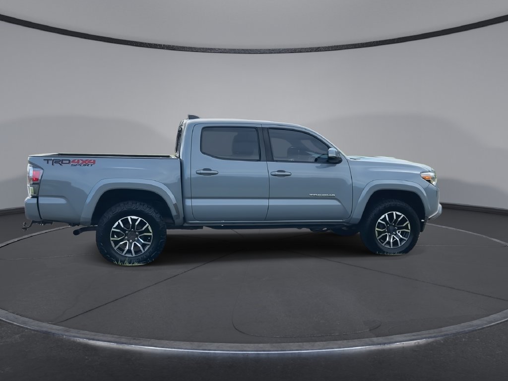 Used 2020 Toyota Tacoma TRD Sport AWD/4WD image 9