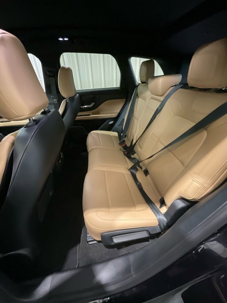 Used 2021 Lincoln Corsair Reserve w/ Equipment Group 201A image 11