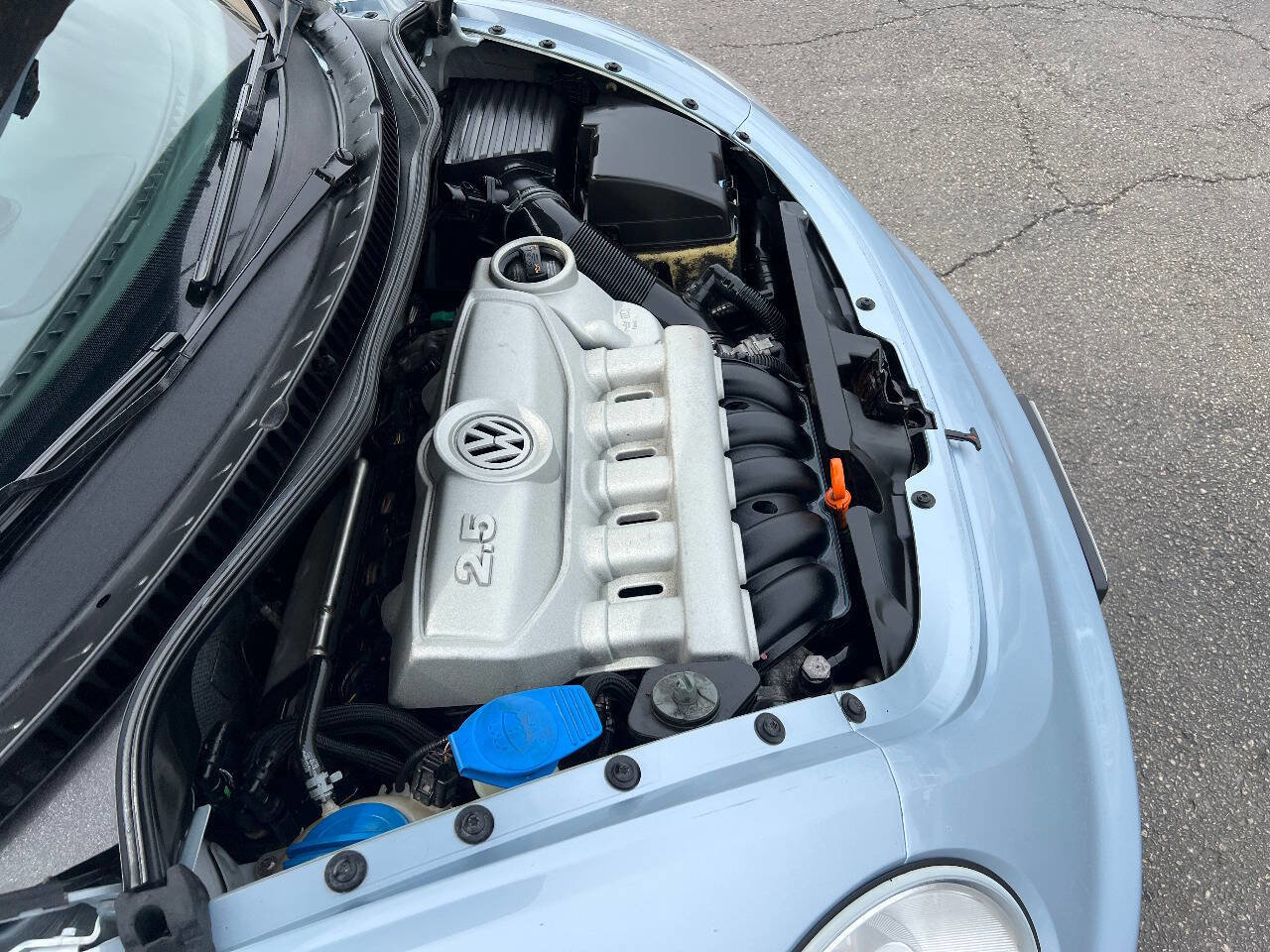 Used 2009 Volkswagen Beetle S image 40