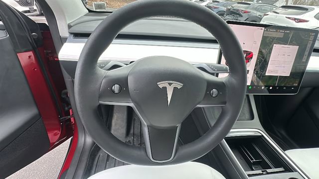 Used 2024 Tesla Model Y Long Range image 13