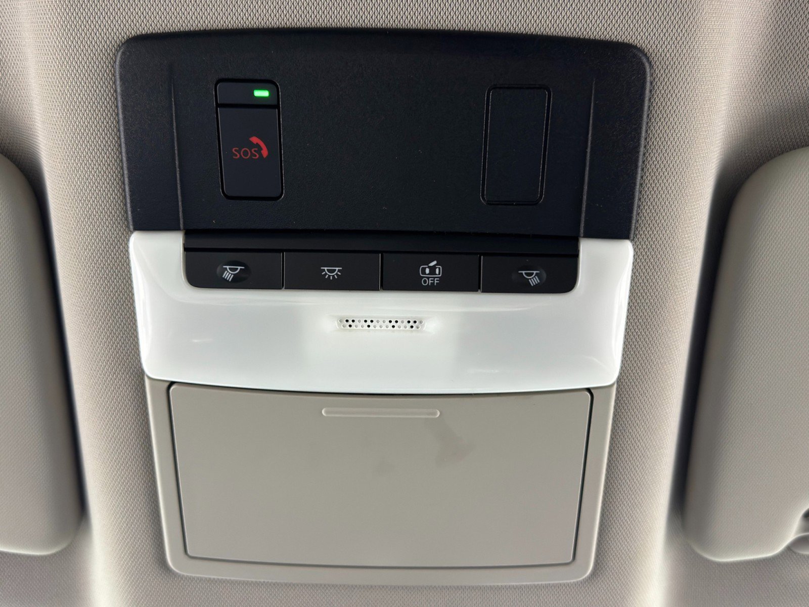 Used 2022 Nissan Rogue SV image 28
