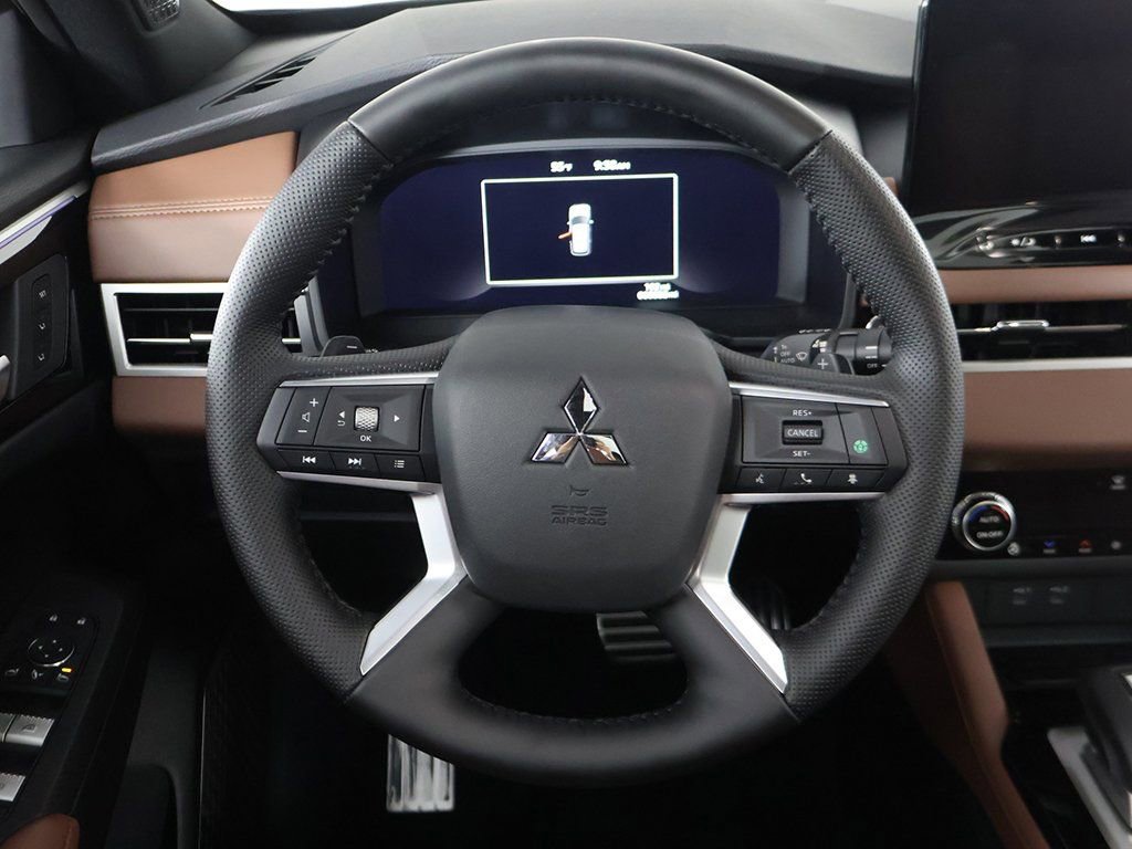 New 2025 Mitsubishi Outlander SEL image 45