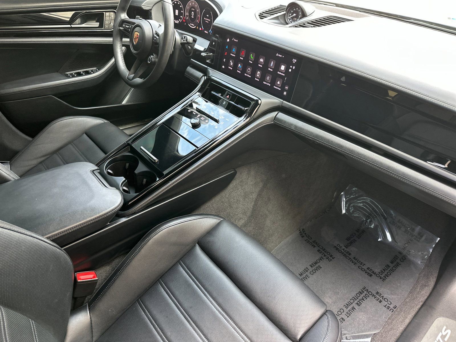Used 2025 Porsche Panamera GTS image 17