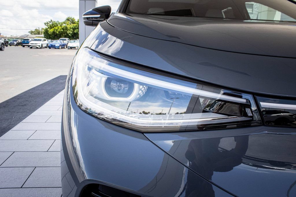 New 2025 Volkswagen ID.4 Pro S Plus AWD/4WD image 7