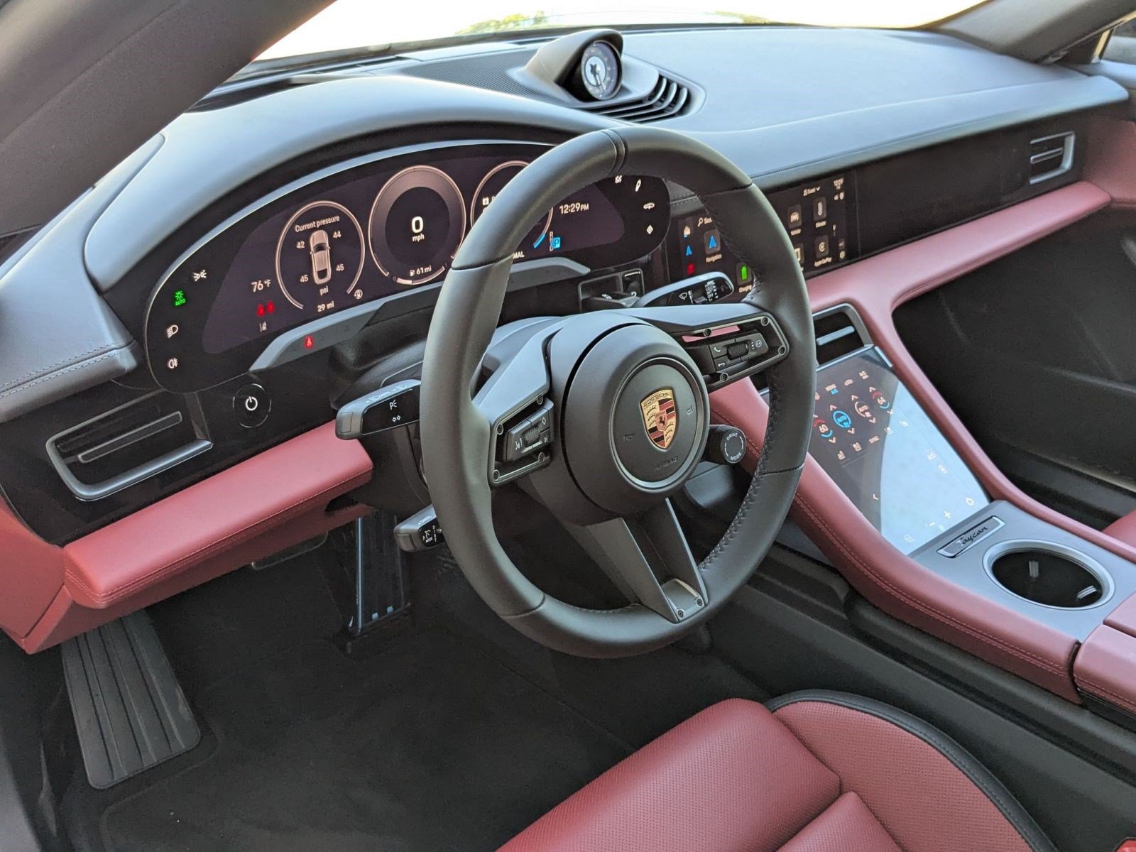 New 2025 Porsche Taycan AWD/4WD video 4