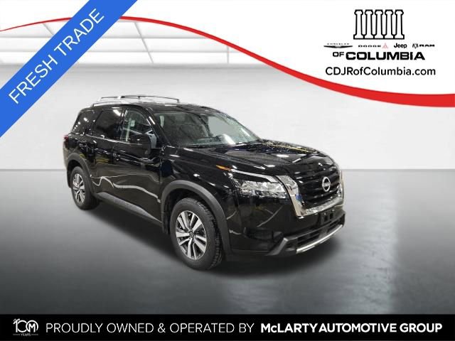 Used 2024 Nissan Pathfinder SL image 1