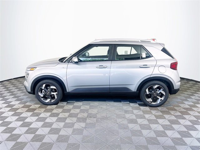 New 2025 Hyundai Venue SEL image 5