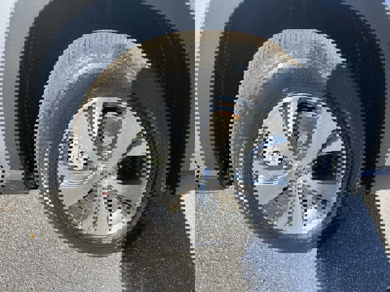 Used 2024 Subaru Ascent Premium w/ Convenience Package image 13