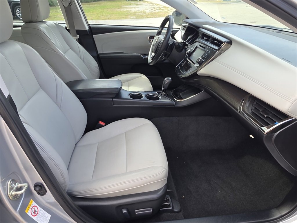 Certified 2018 Toyota Avalon XLE Premium image 14