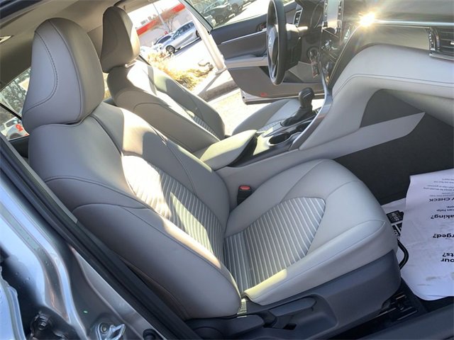 Used 2021 Toyota Camry SE image 14