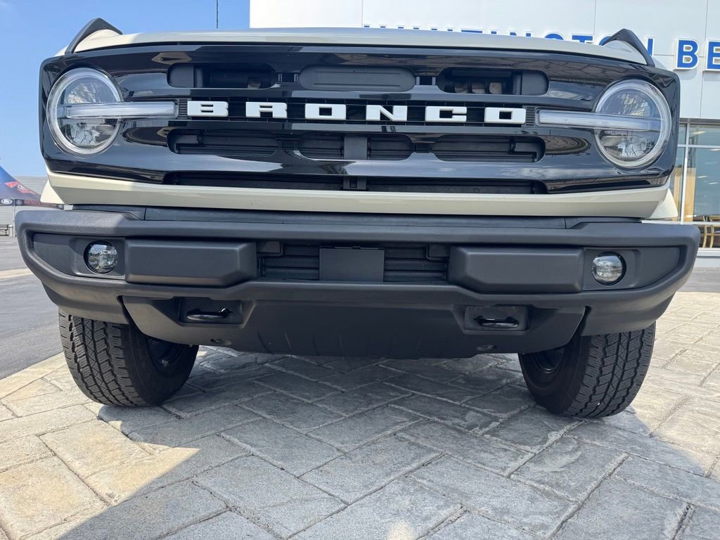 Used 2025 Ford Bronco Outer Banks AWD/4WD image 23