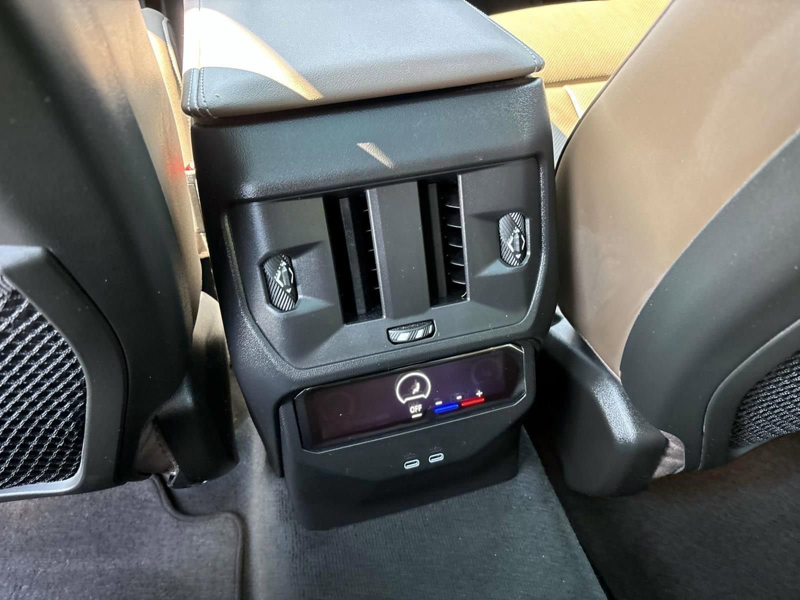 Used 2025 BMW X3 xDrive30i image 32