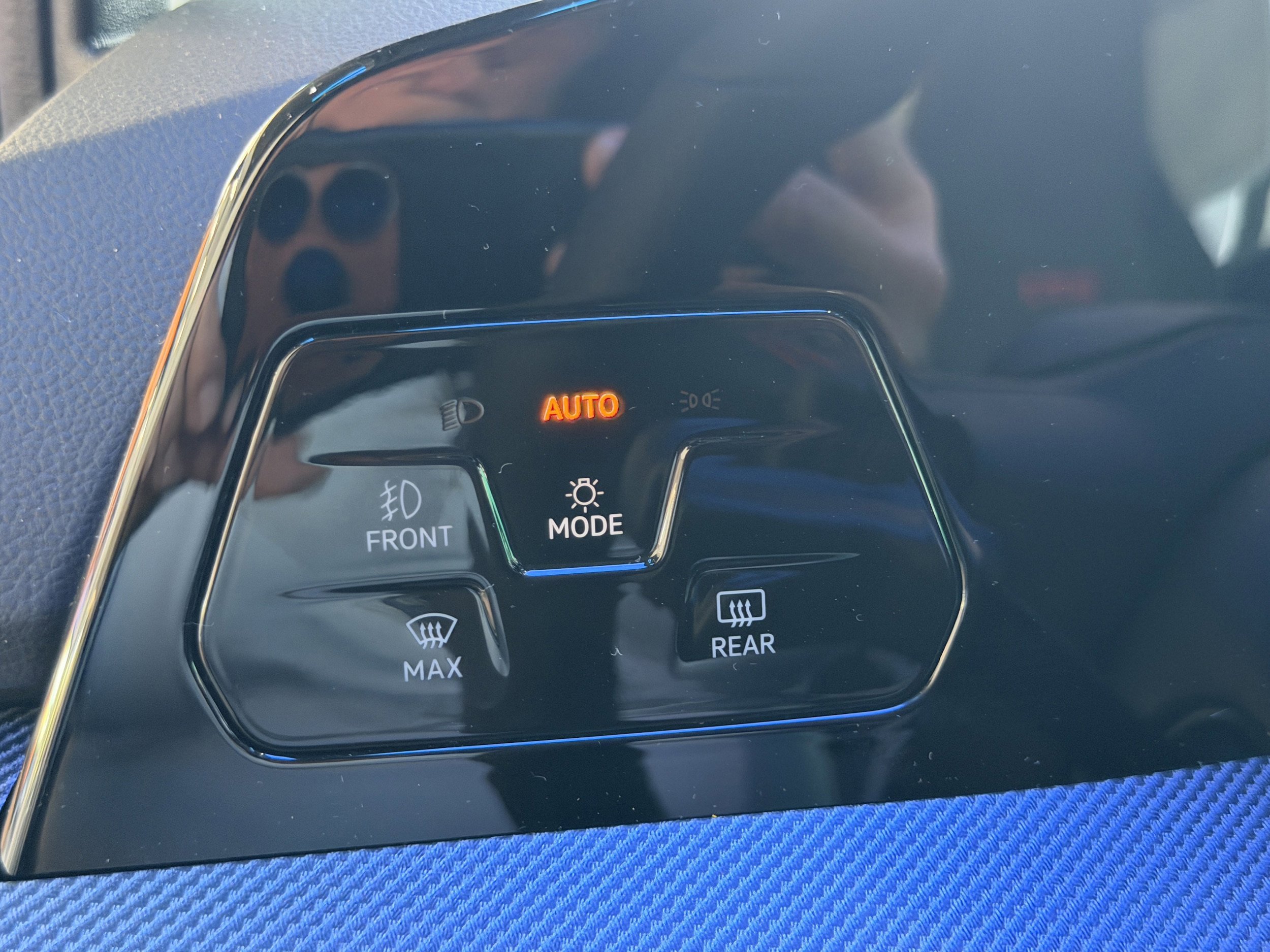 New 2026 Volkswagen GTI SE image 20