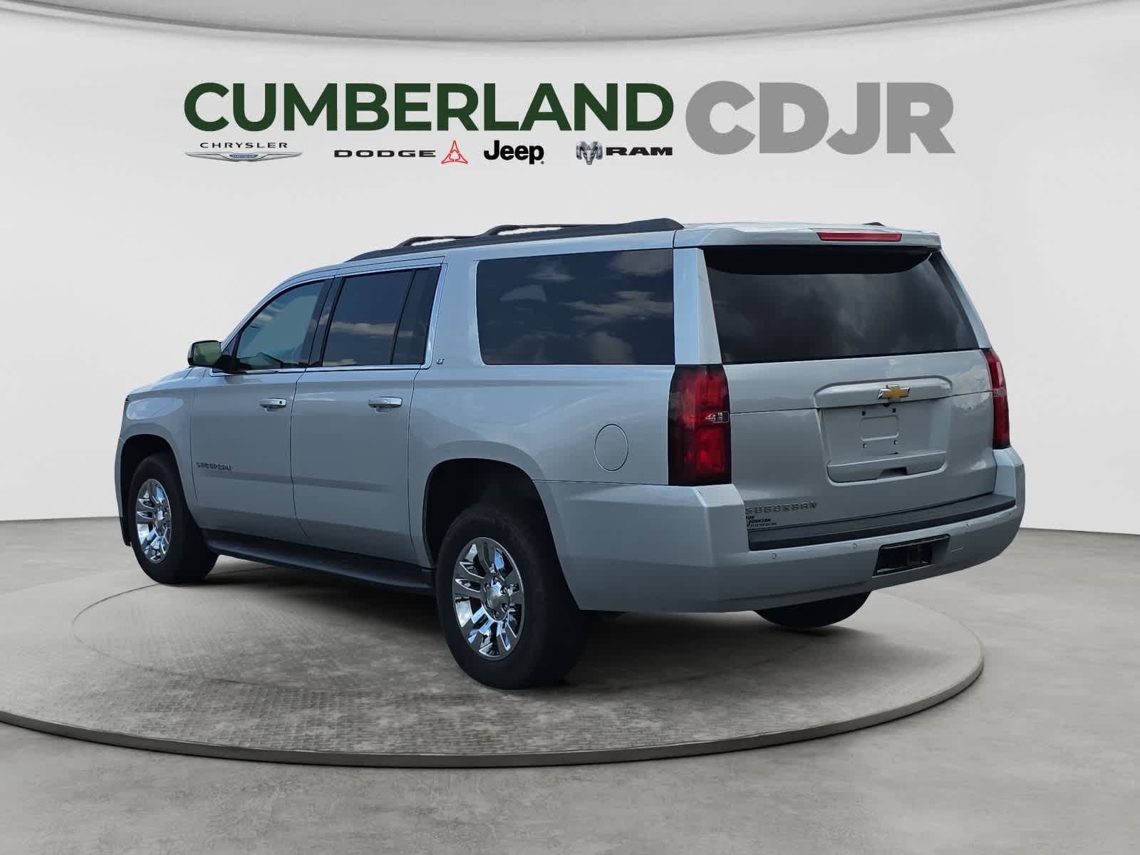 Used 2019 Chevrolet Suburban LT AWD/4WD image 4