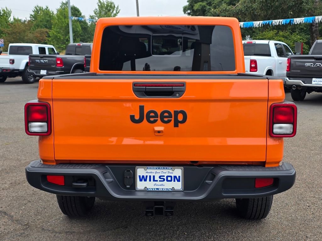 New 2025 Jeep Gladiator Sport AWD/4WD image 4