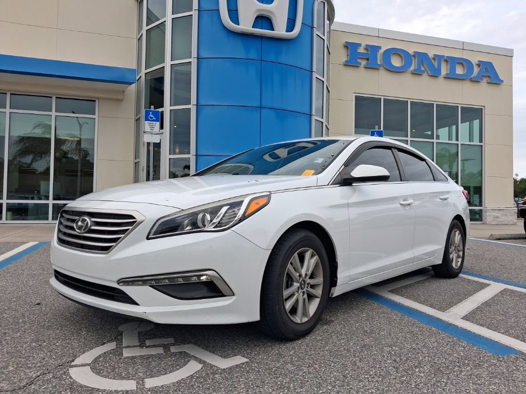 Used 2015 Hyundai Sonata SE w/ Option Group 09 image 1