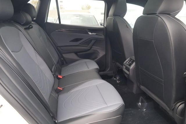 New 2026 Volkswagen Tiguan SE R-Line image 19