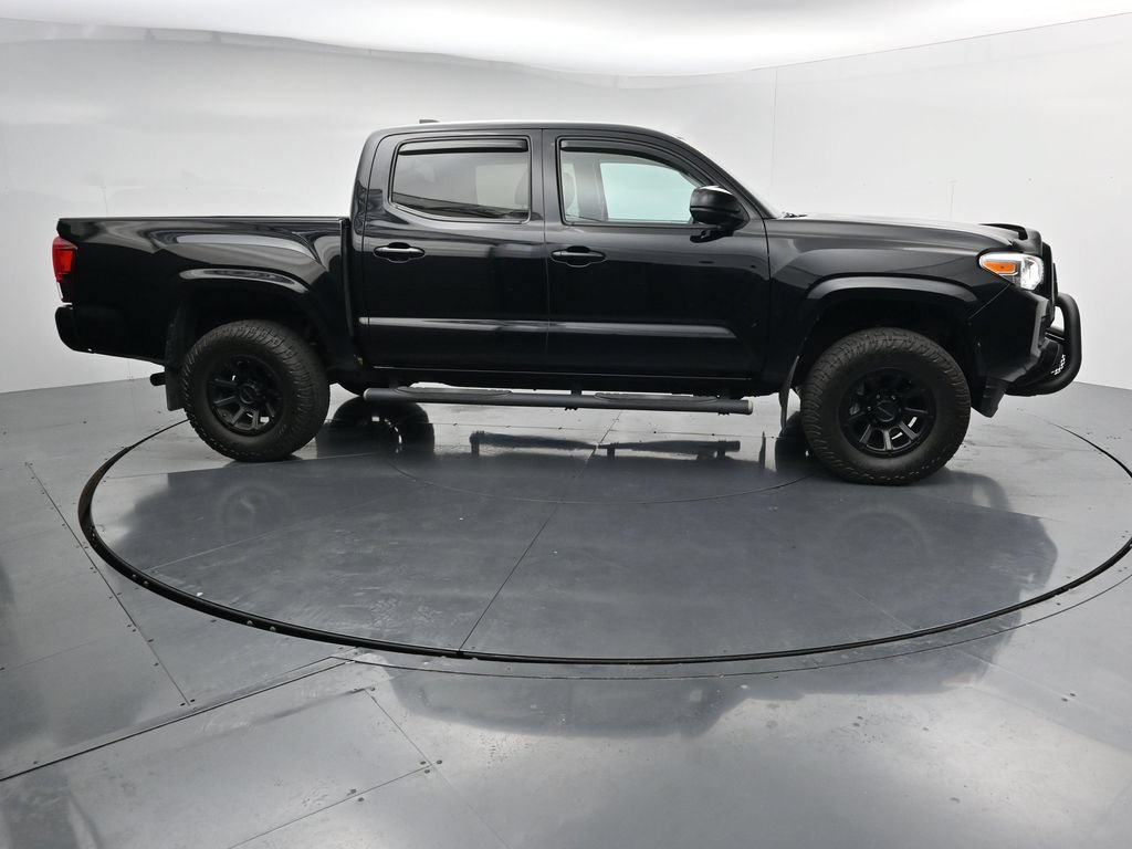 Used 2020 Toyota Tacoma SR AWD/4WD image 9