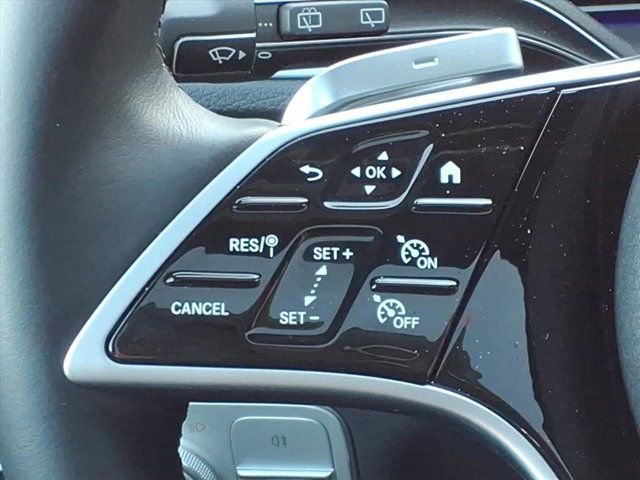 Used 2025 Mercedes-Benz GLE 450e 4MATIC image 9