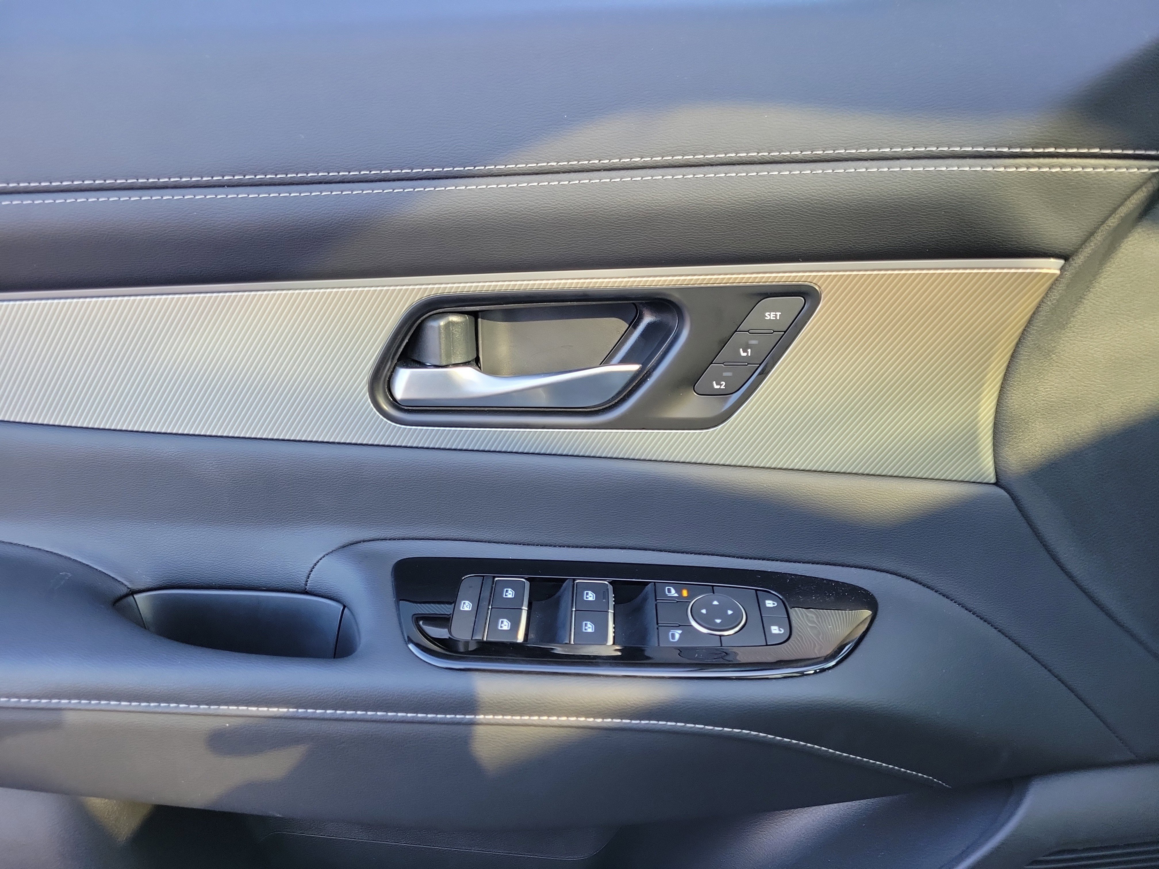 Certified 2025 Nissan Murano SL AWD/4WD image 17