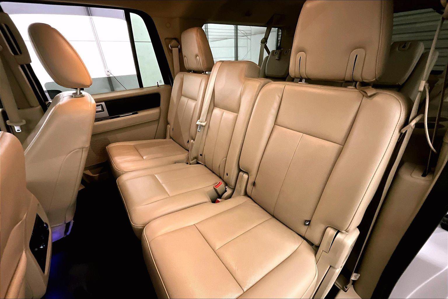 Used 2015 Ford Expedition EL XLT w/ Equipment Group 202A image 26