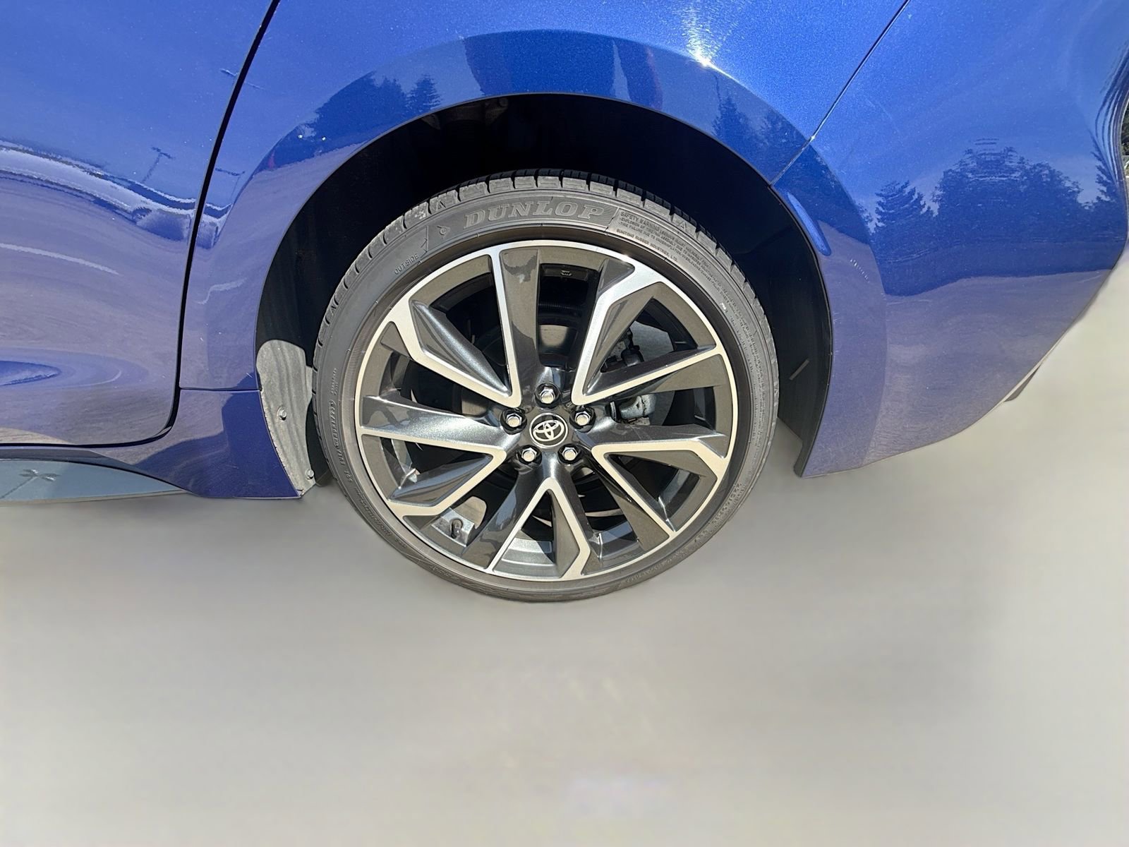 Used 2021 Toyota Corolla XSE w/ Carpet Mat Package (TMS) FWD image 10