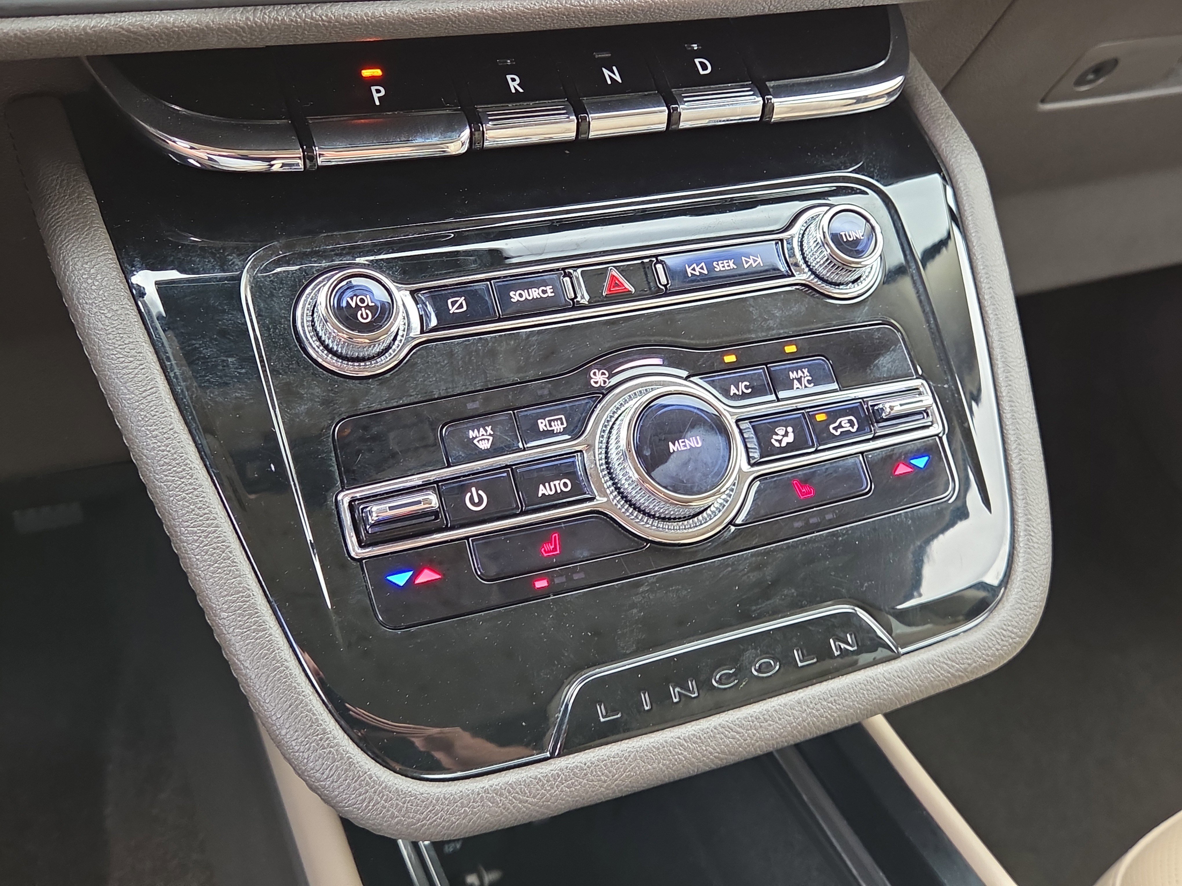 Used 2022 Lincoln Corsair Reserve FWD image 26