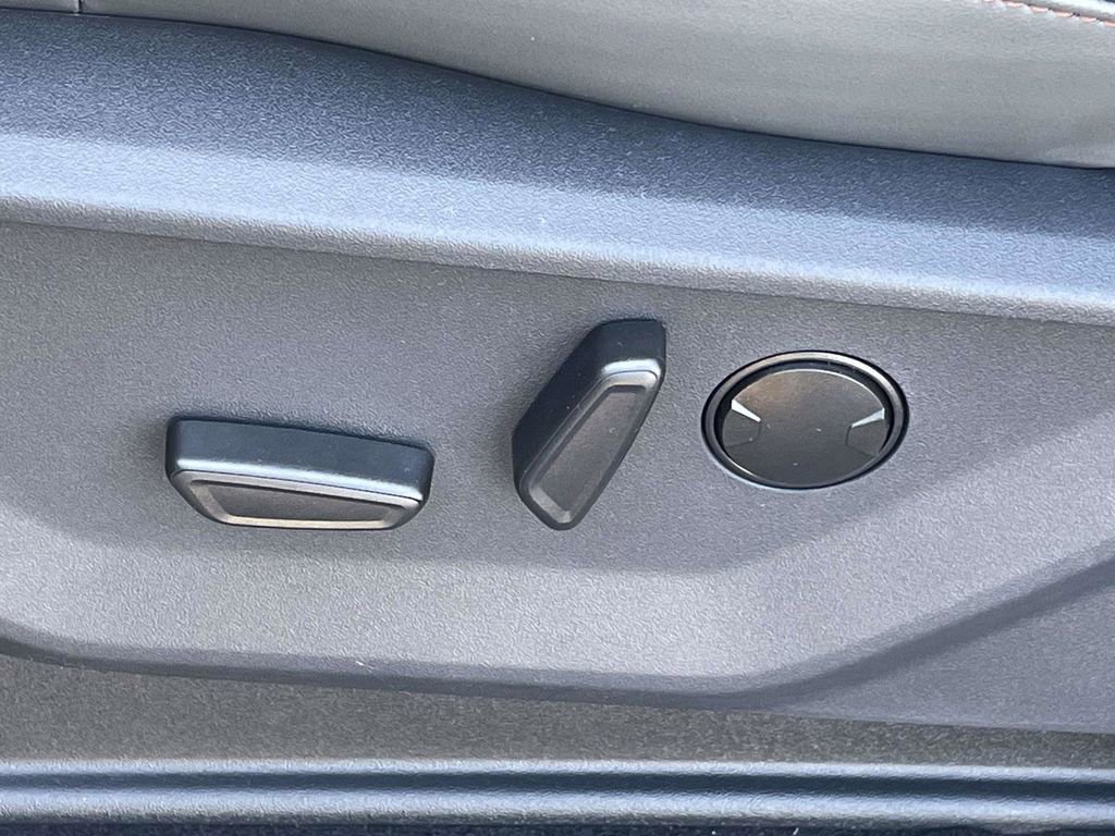 New 2025 Ford Expedition Max Active image 13