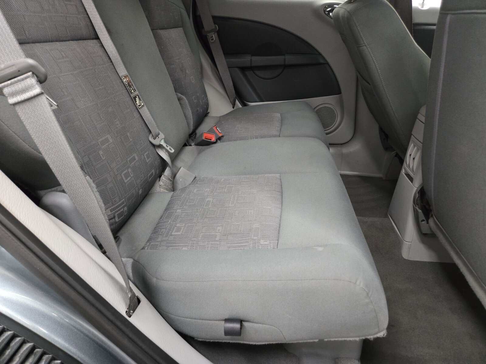 Used 2010 Chrysler PT Cruiser FWD image 10
