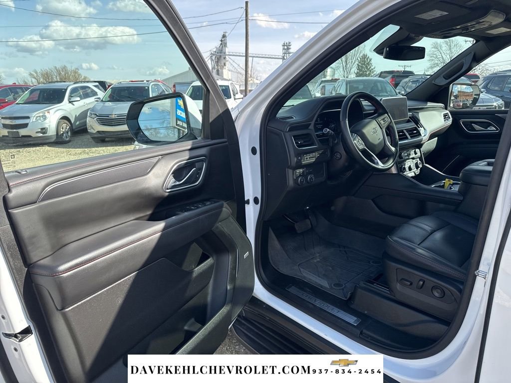 Used 2023 Chevrolet Suburban RST w/ Luxury Package image 13